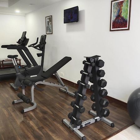 蒙纳 Issacs Residency酒店 外观 照片