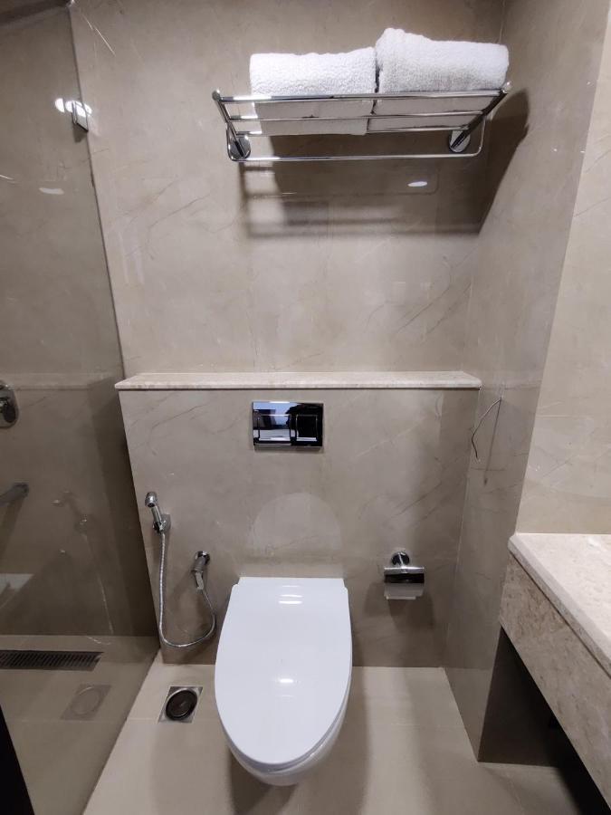 蒙纳 Issacs Residency酒店 外观 照片